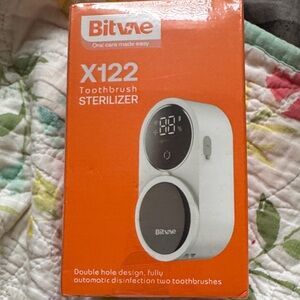 X122 Toothbrush Sterilizer - White